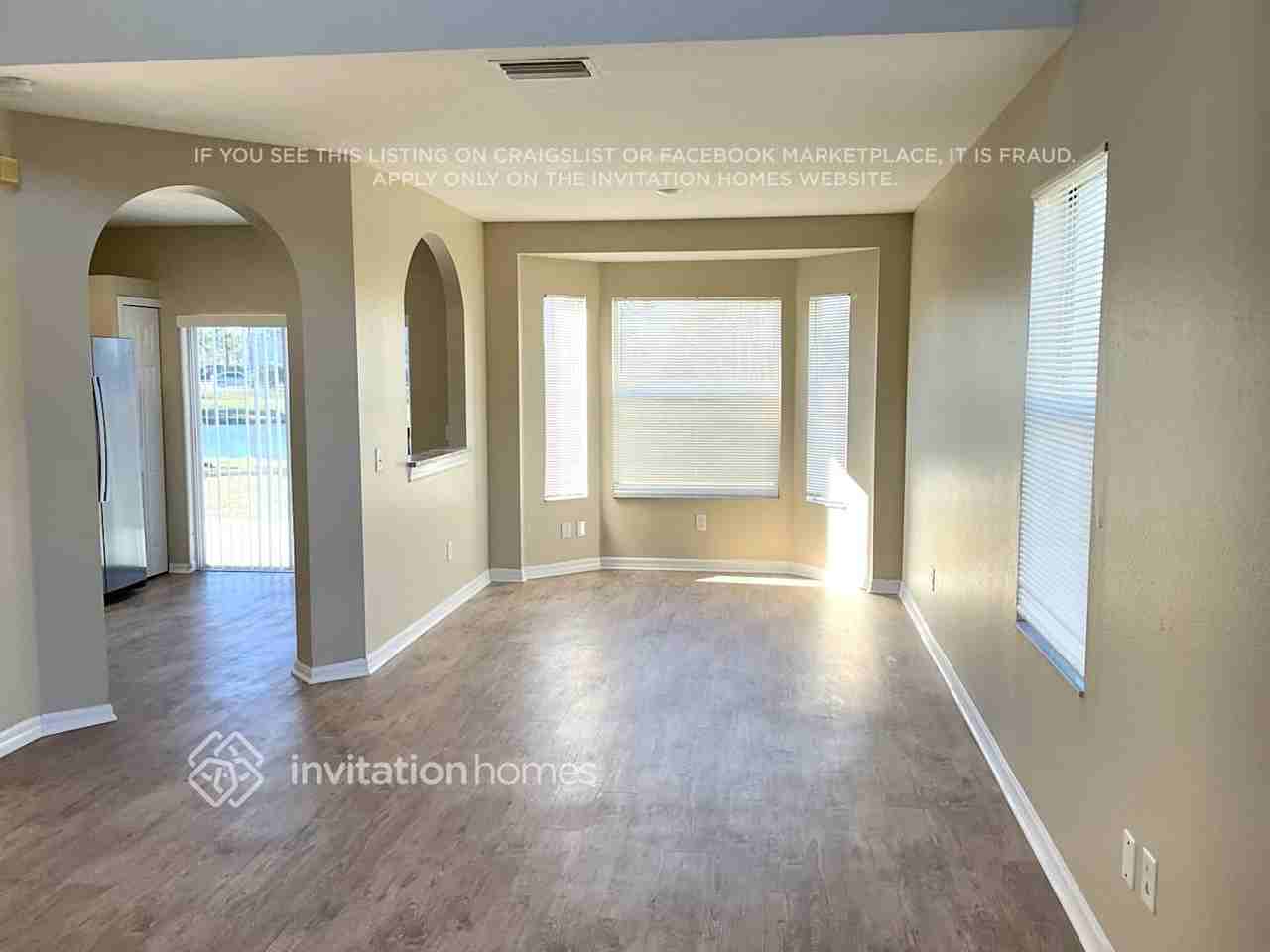 10710 Navigation Dr - Photo 3 of 13