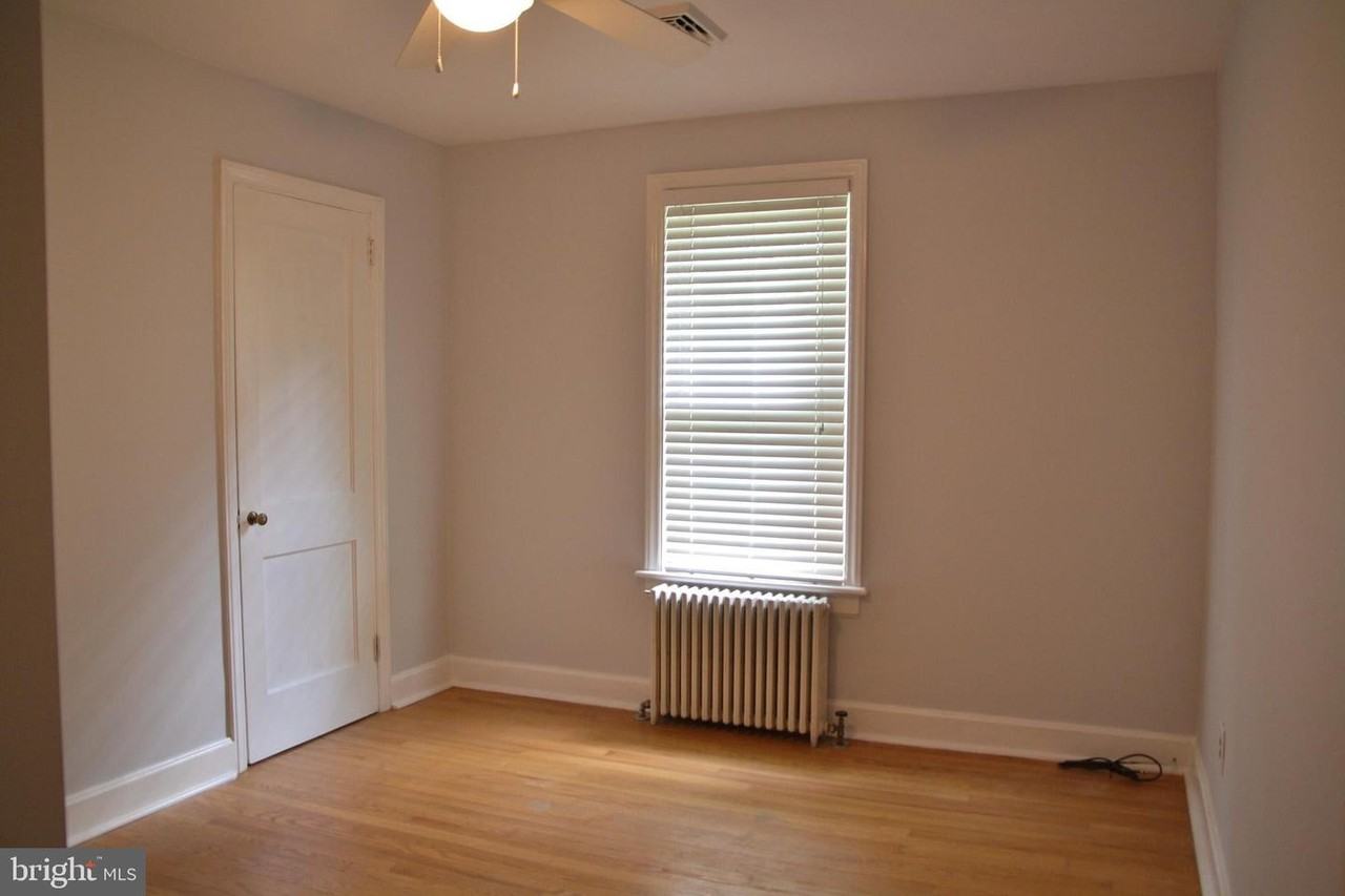 2722 Walnut Street - Photo 5 of 12