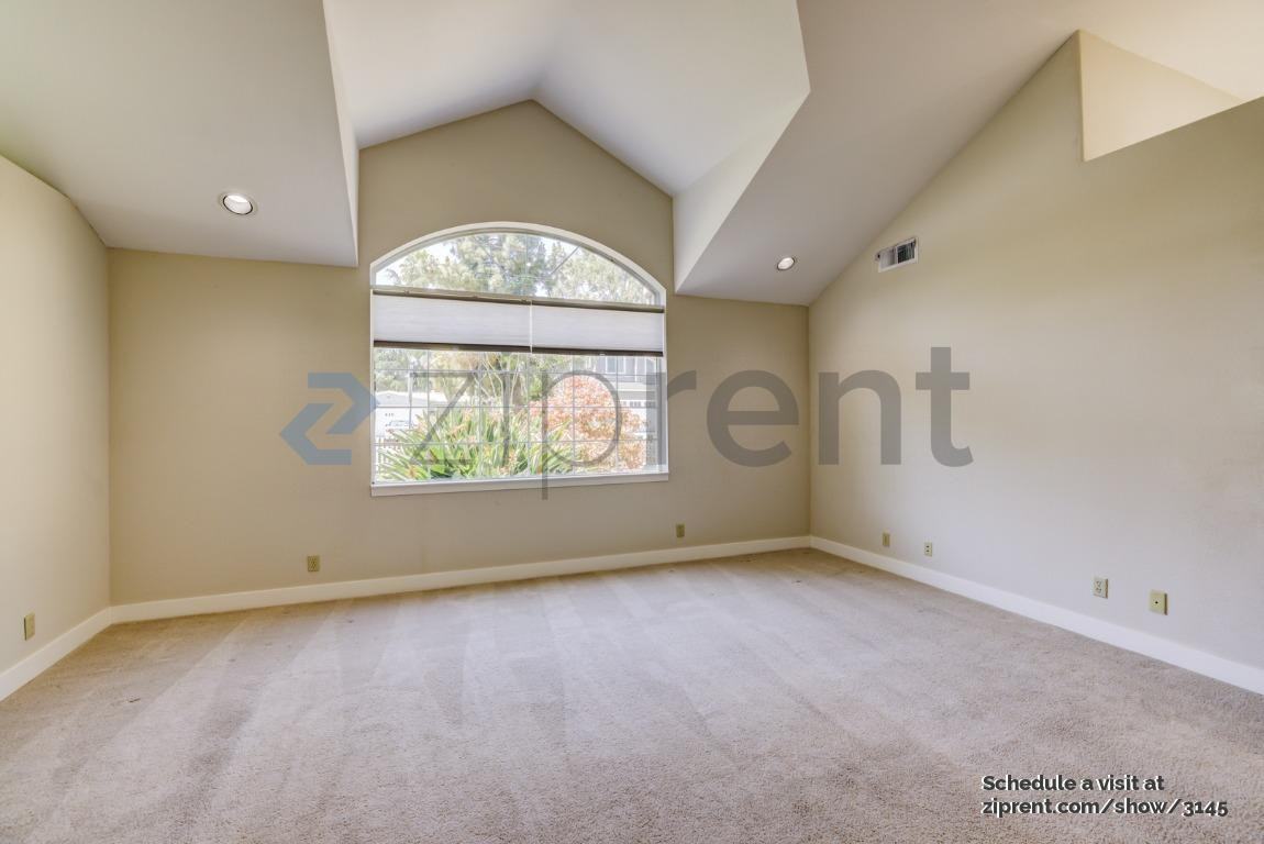 403 Farley St - Photo 3 of 20