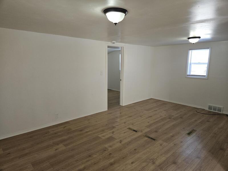 N1721 Greenville Dr - Photo 4 of 17