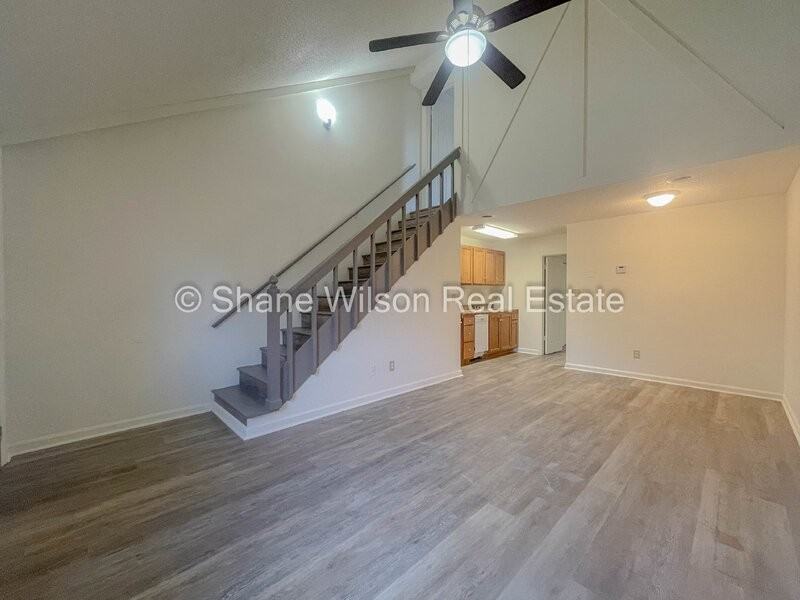 3323 Steeple Cir Ne - Photo 3 of 17