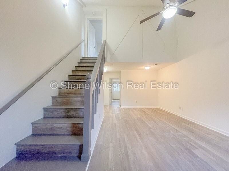 3323 Steeple Cir Ne - Photo 5 of 17