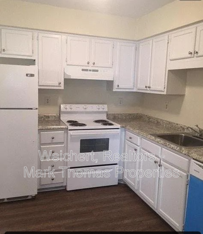 215 North Durham Street - Photo 2 of 7