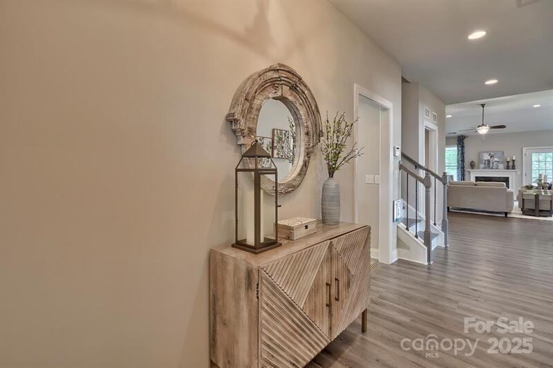 3615 Whitney Way - Photo 2 of 9