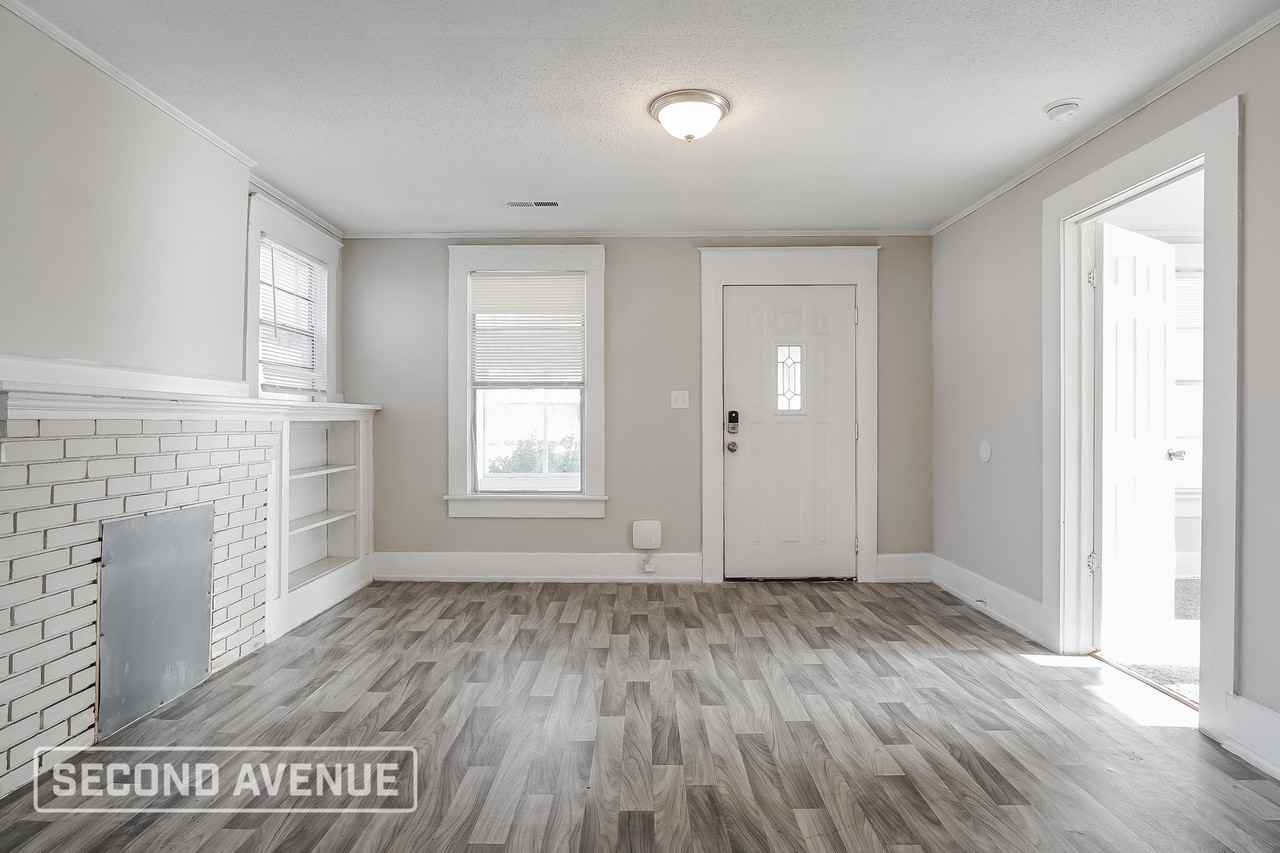 2908 Avenue I - Photo 4 of 28