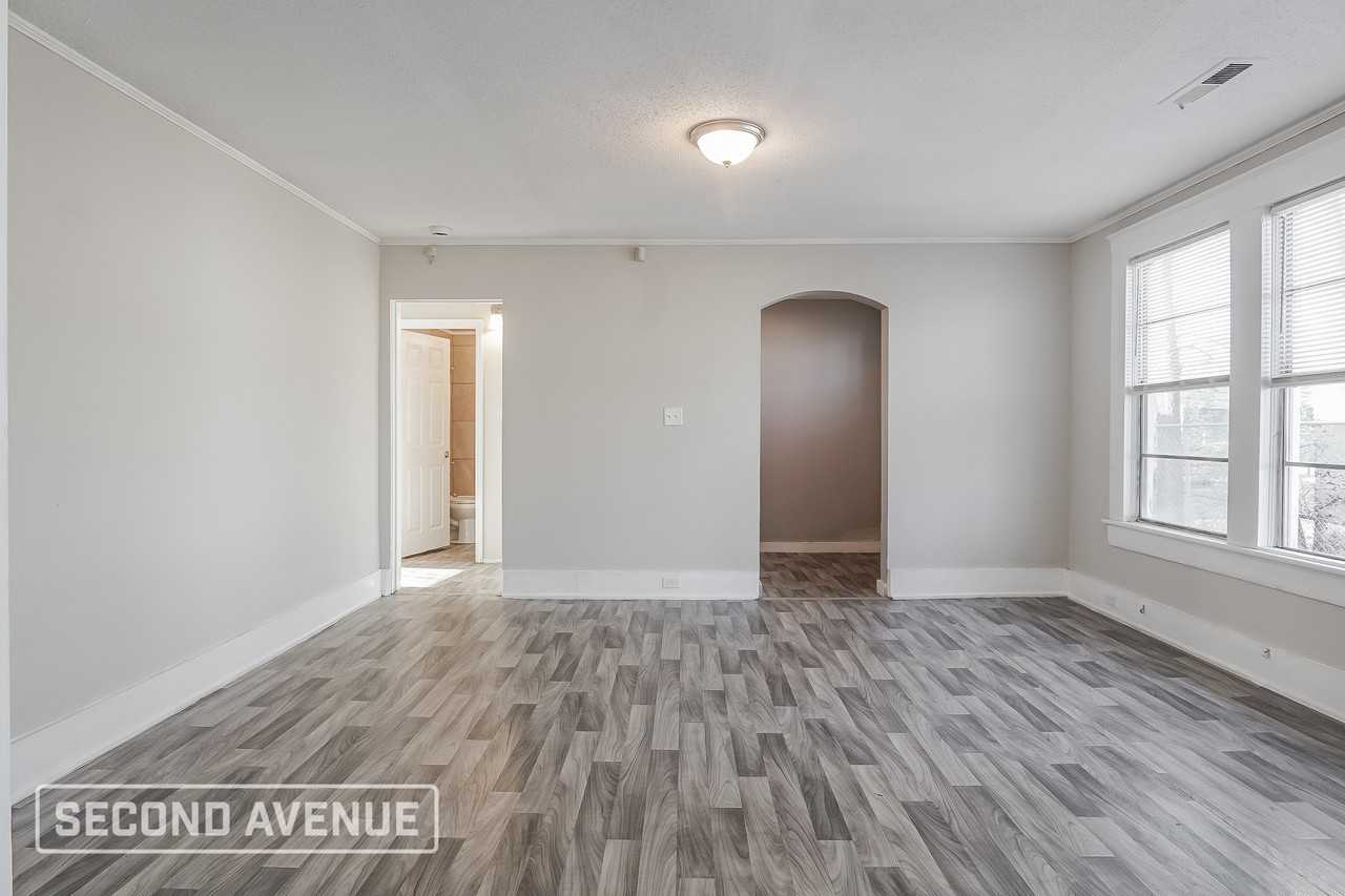 2908 Avenue I - Photo 6 of 28