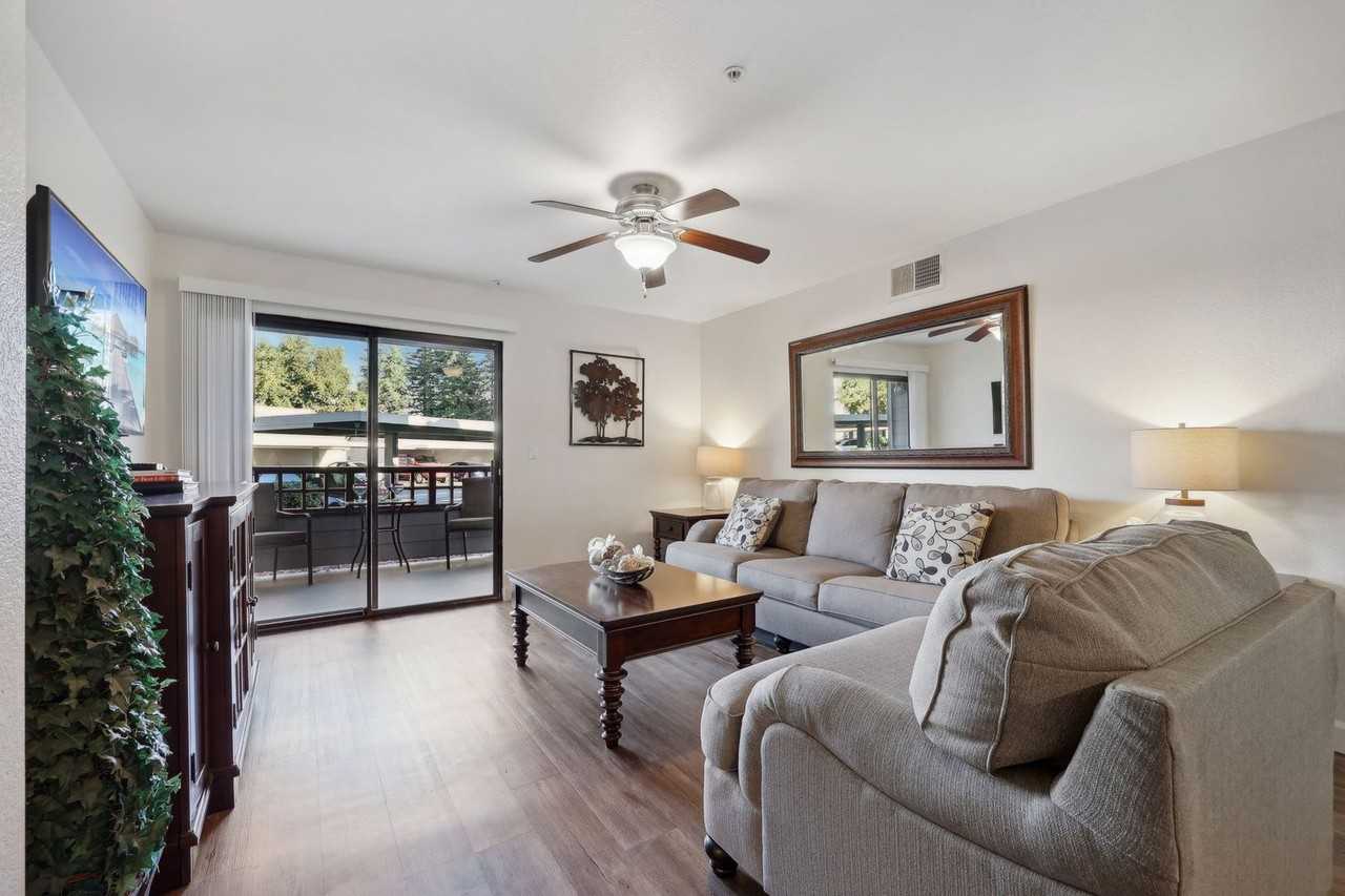 Crossing at Riverlake Apartments - Photo 7 of 50