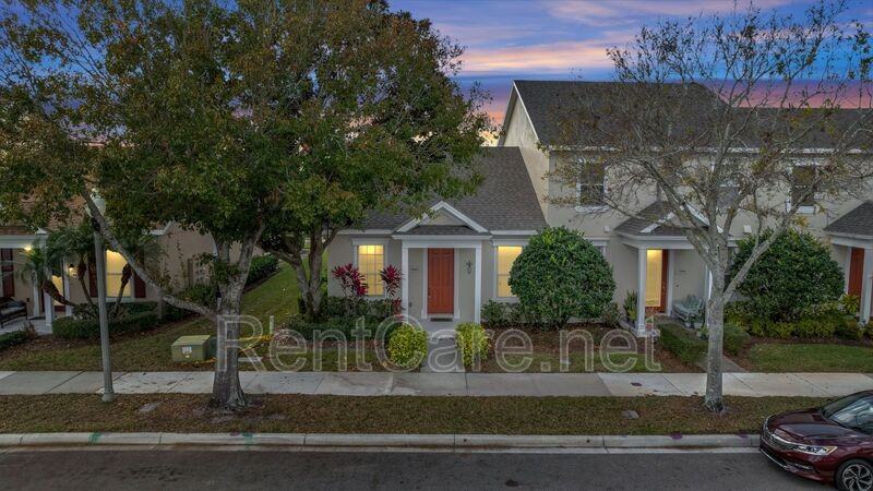 13845 Ancilla Blvd - Photo 3 of 36