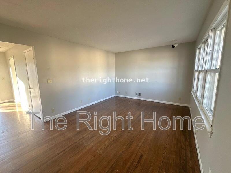 9105 Westridge Dr - Photo 2 of 13