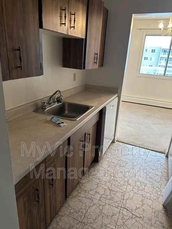 18308 93 Ave Nw - Photo 6 of 10