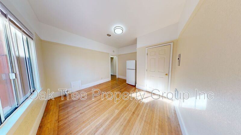 3524 Foothill Blvd #19 - Photo 2 of 9