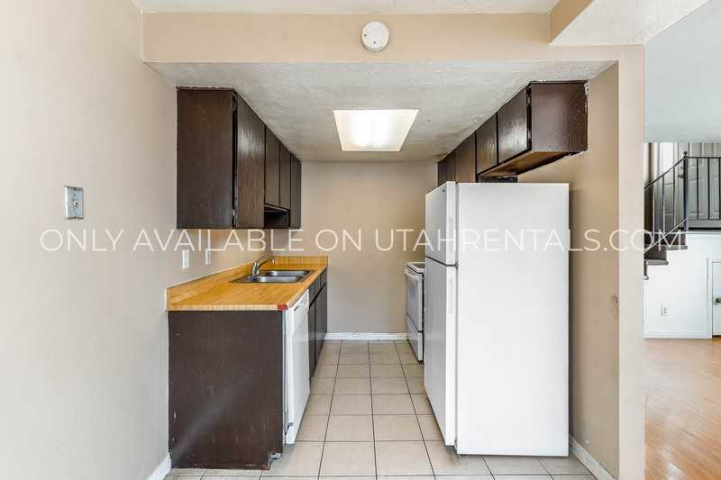 232 W Foxbridge Dr - Photo 4 of 17