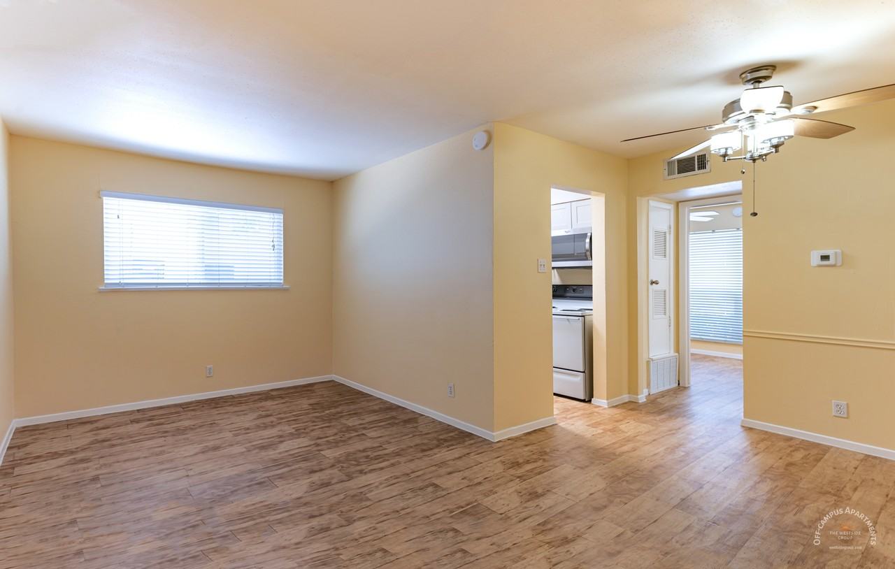 The Diplomat West Campus - Photo 2 of 25