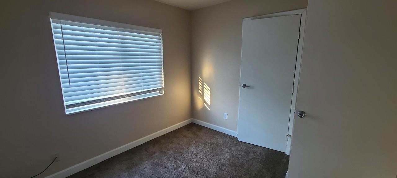 280 Tedmark Court - Photo 3 of 9