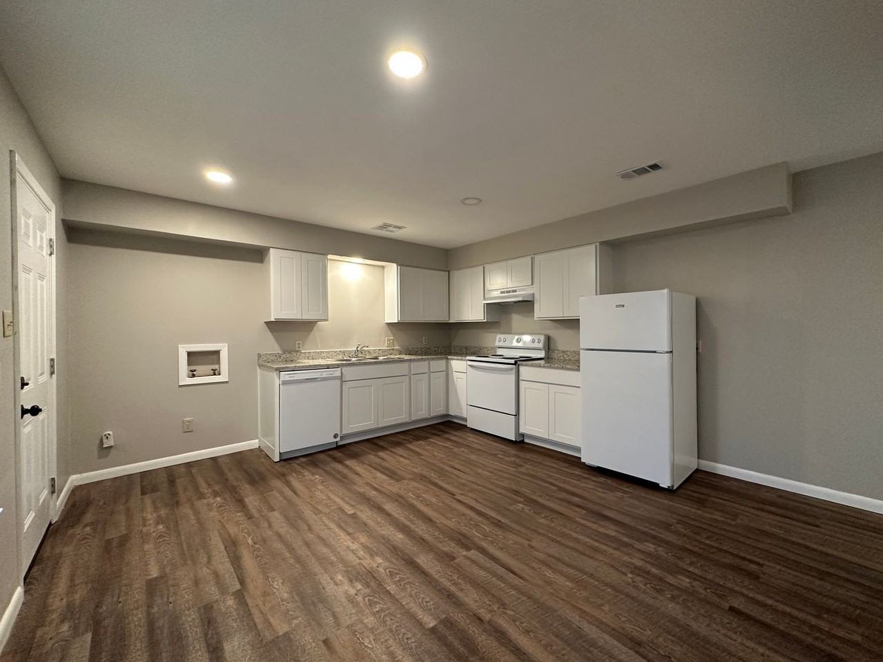 7316 Sanger Ave - Photo 5 of 8