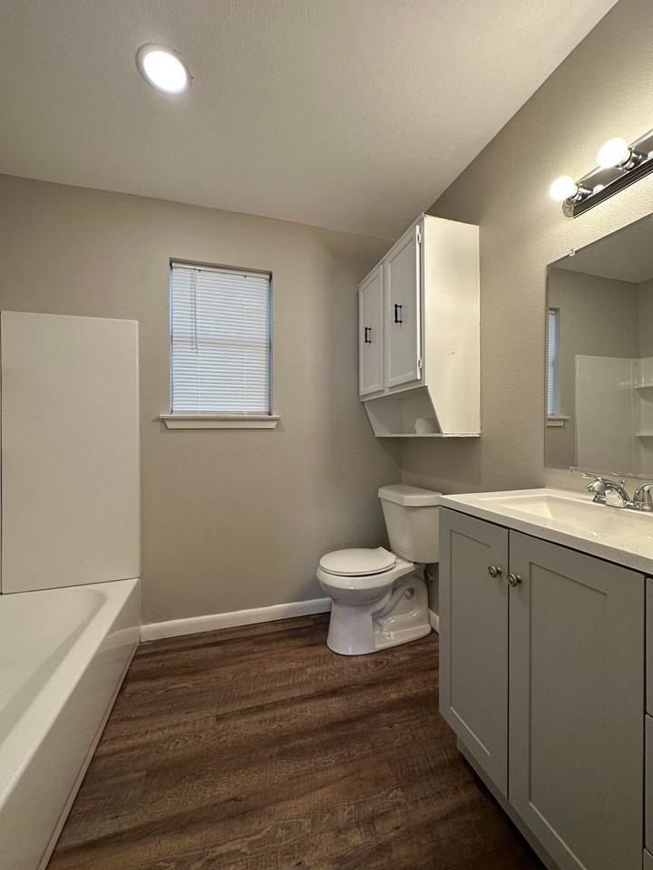 7316 Sanger Ave - Photo 7 of 8