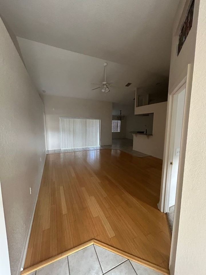 2620 Pine Valley Dr - Photo 2 of 5