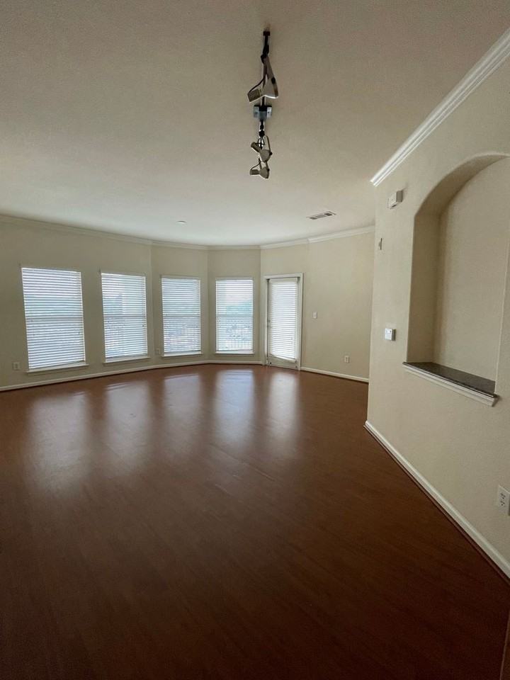 1085 Shop Rd #412 - Photo 2 of 20