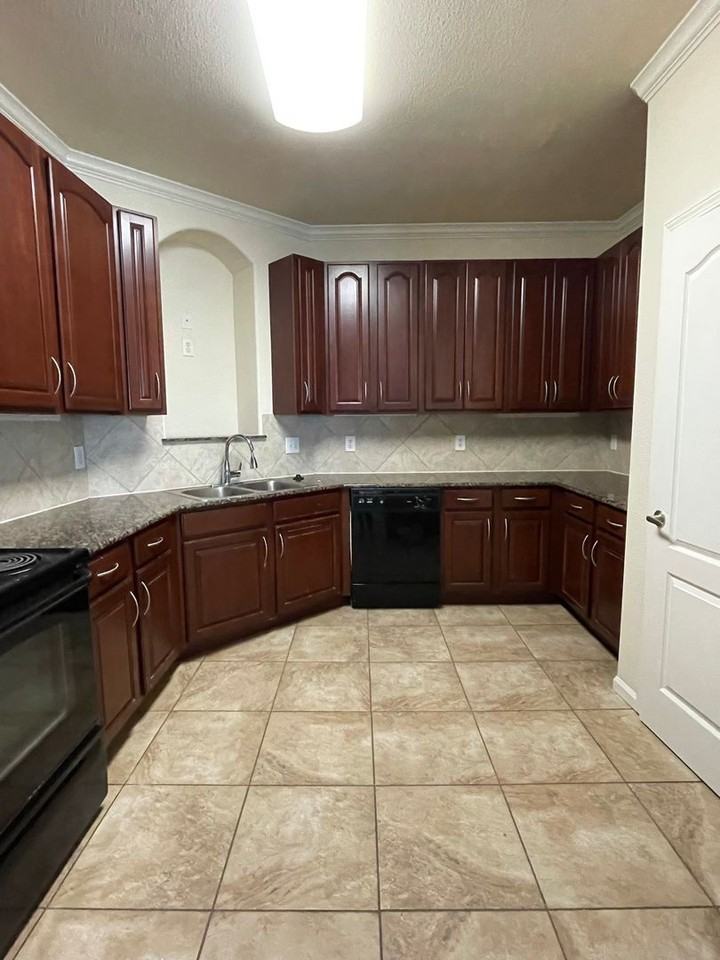 1085 Shop Rd #412 - Photo 7 of 20