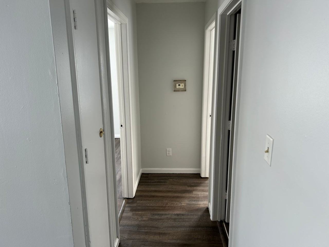 701 Center St - Photo 4 of 12