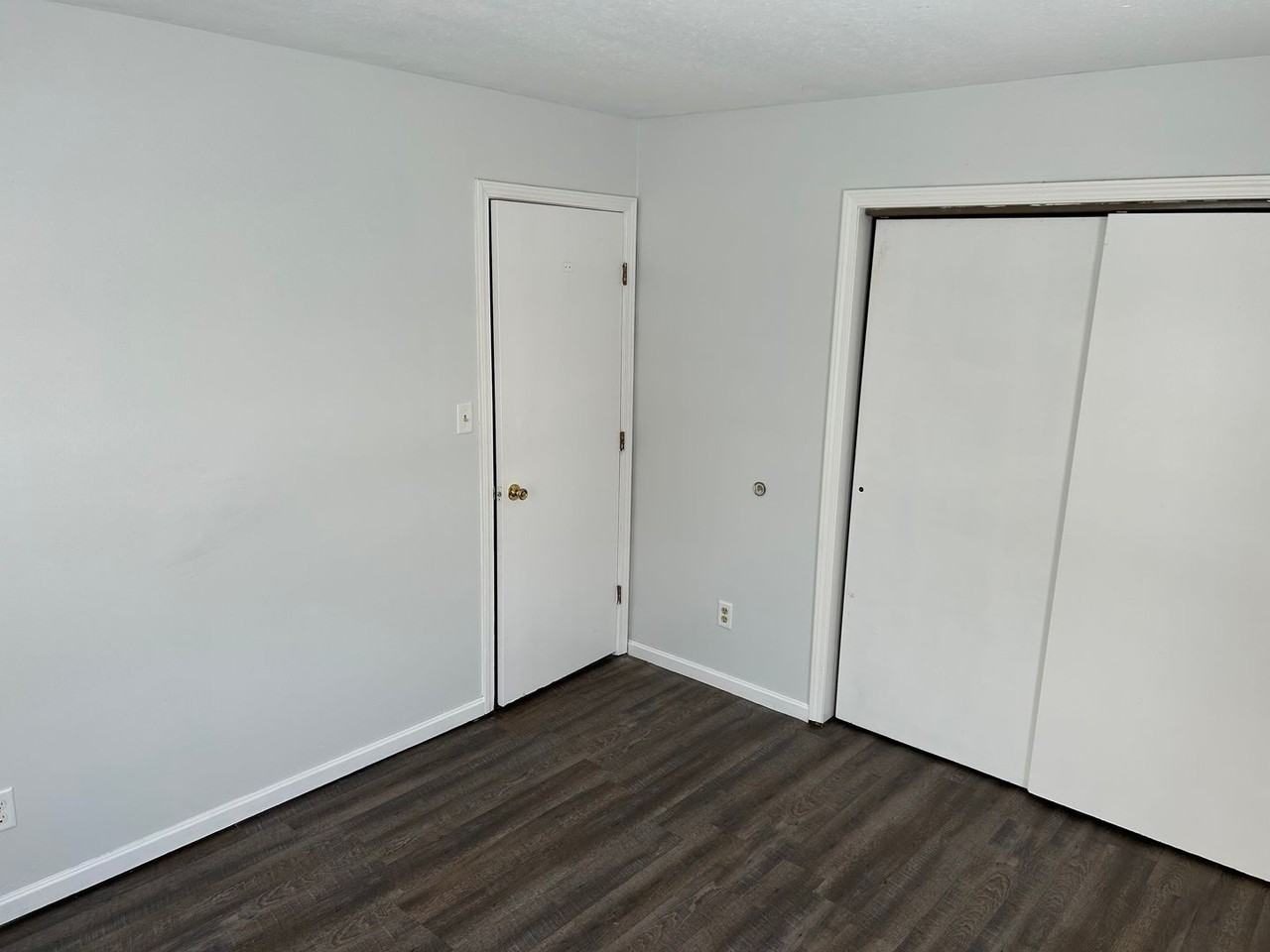 701 Center St - Photo 6 of 12