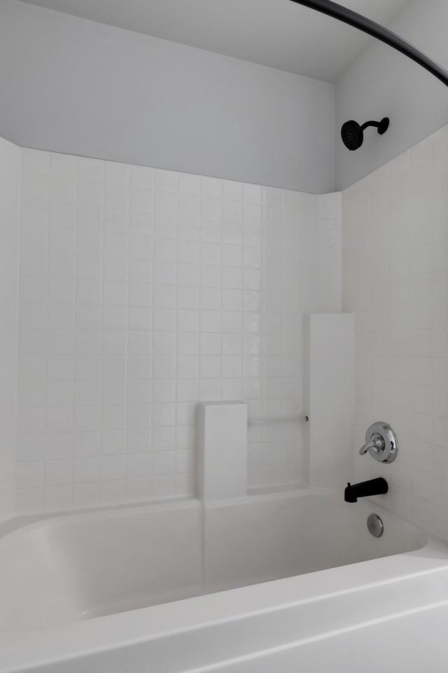 Violet Meadows Apartments - Photo 3 of 18