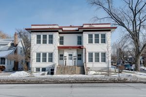 featured image of 352 Cretin Ave N