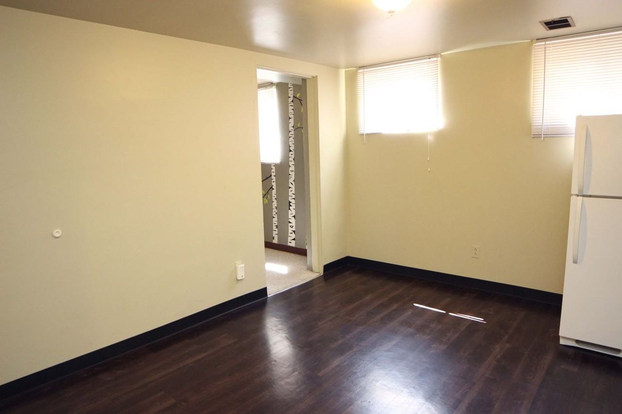 638 1/2 S Meldrum St - Photo 3 of 8