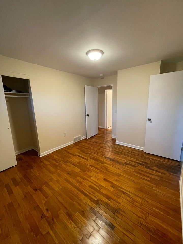 2886 Grant Dr - Photo 6 of 27