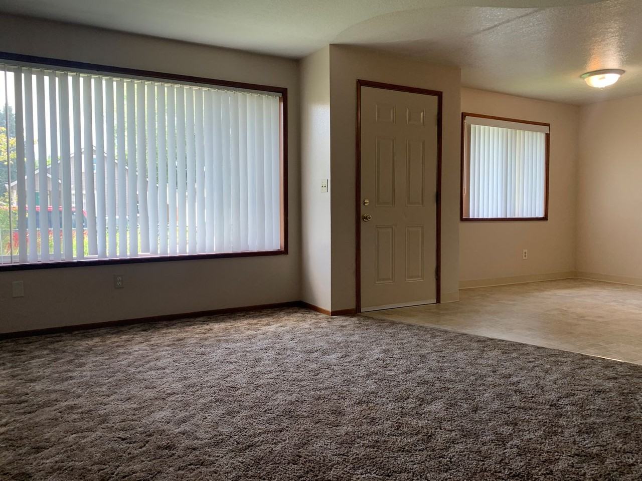 252 18th Ave - Photo 2 of 22