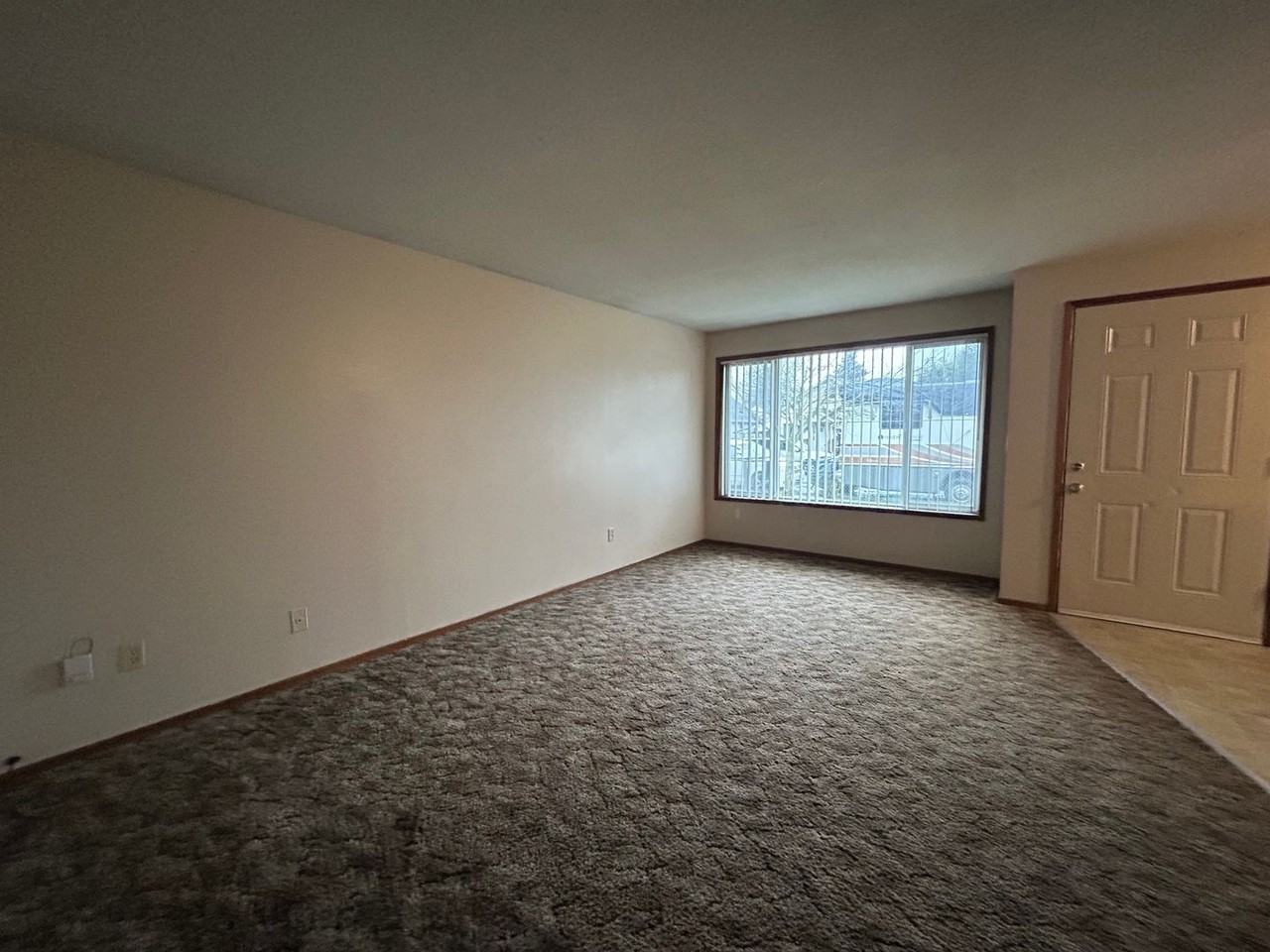 252 18th Ave - Photo 3 of 22