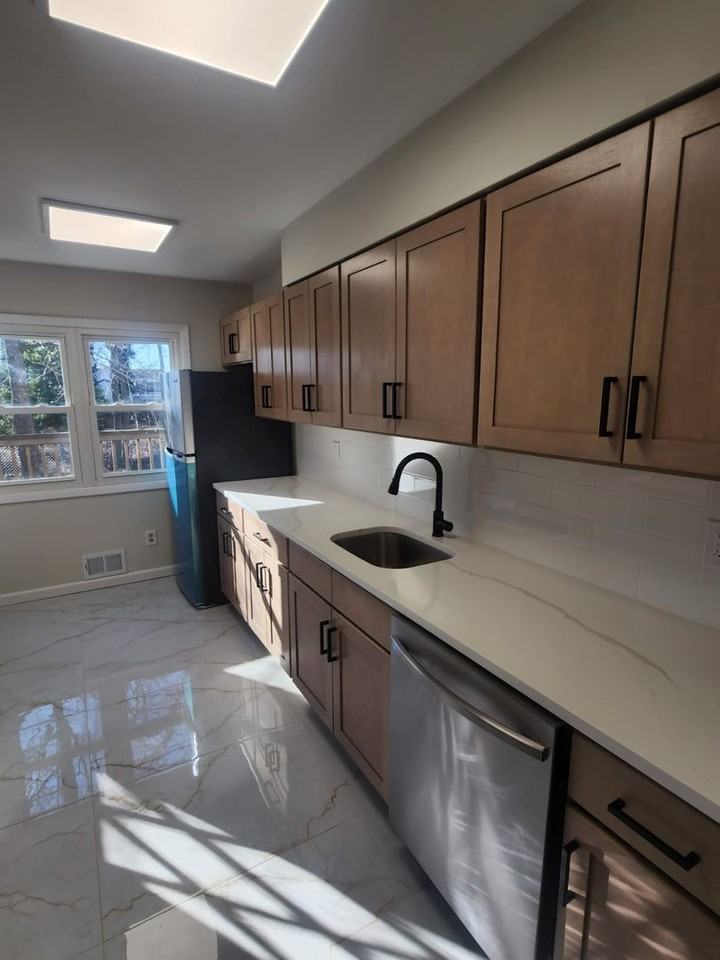 1575 Deer Hollow Dr - Photo 3 of 15