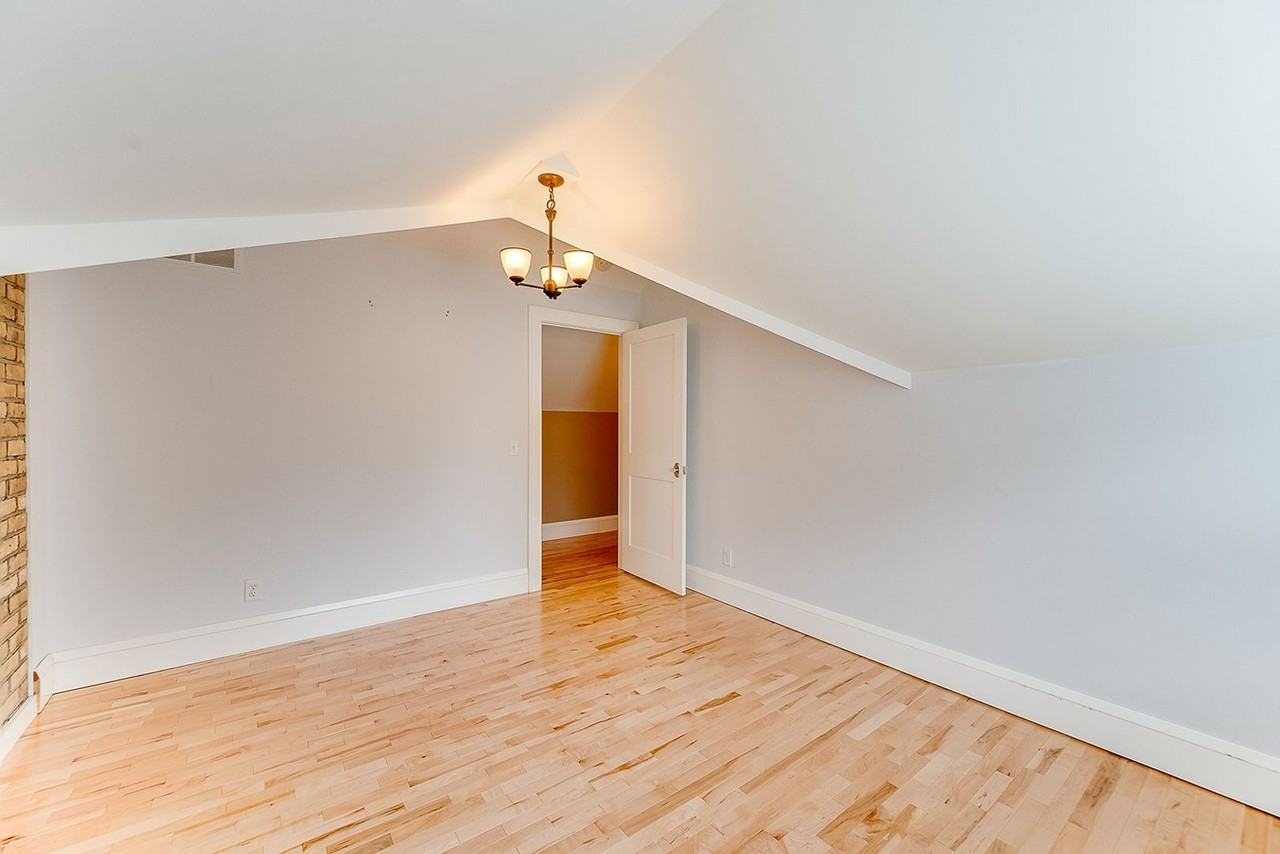 2404 2nd St Ne - Photo 2 of 50