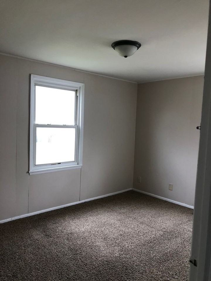 3127 Pennsylvania St - Photo 7 of 8