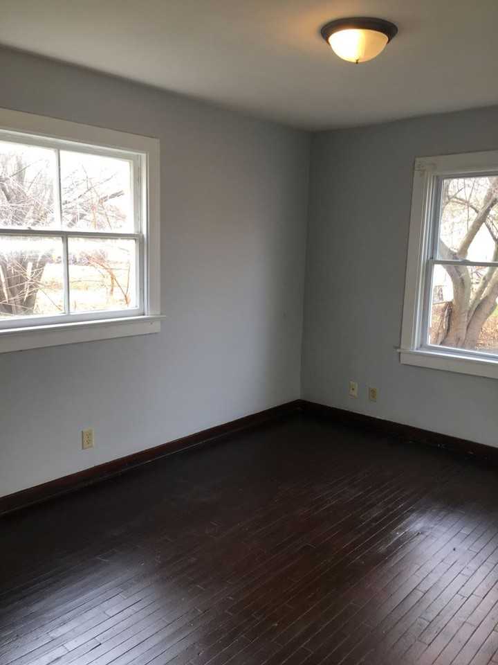 2902 Euclid Ave - Photo 5 of 5