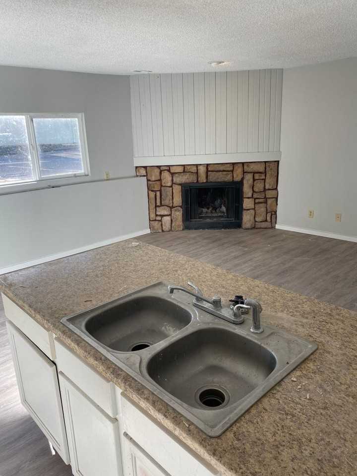 349 Gahart Drive - Photo 3 of 10