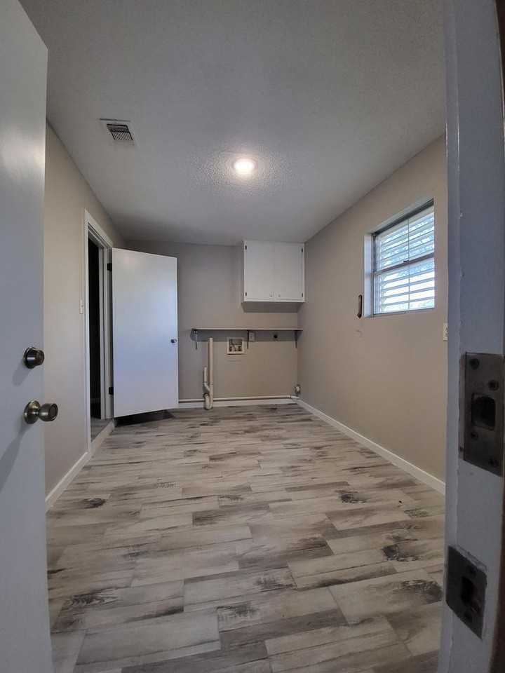 119 Wedgewood Ln - Photo 6 of 18