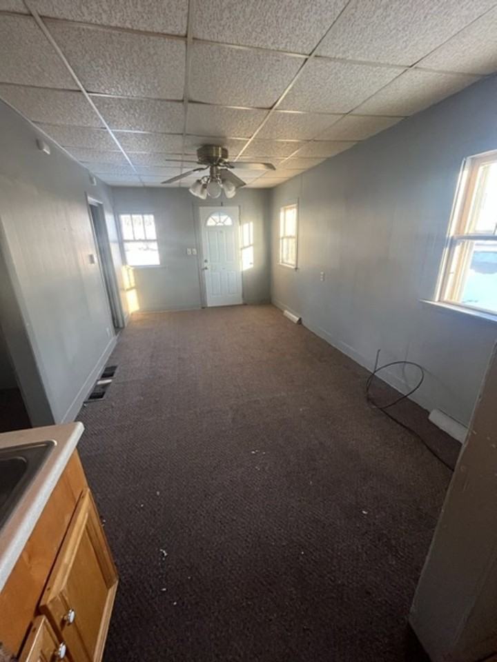 1436 Ansborough Ave - Photo 5 of 8