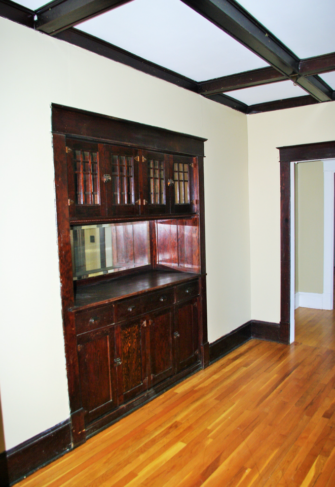 1372 Selby Ave - Photo 3 of 8