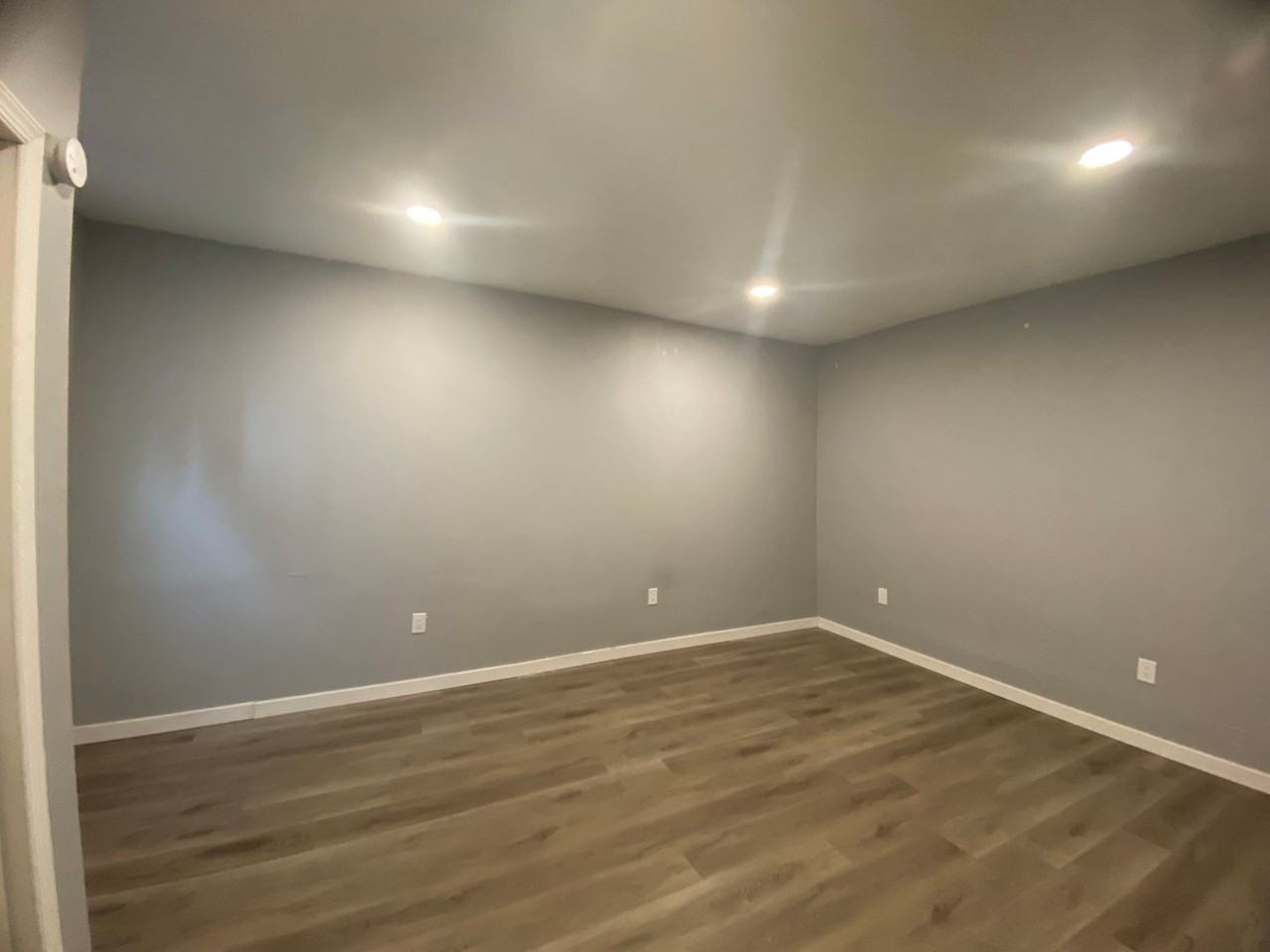 1380 Main St - Photo 3 of 11