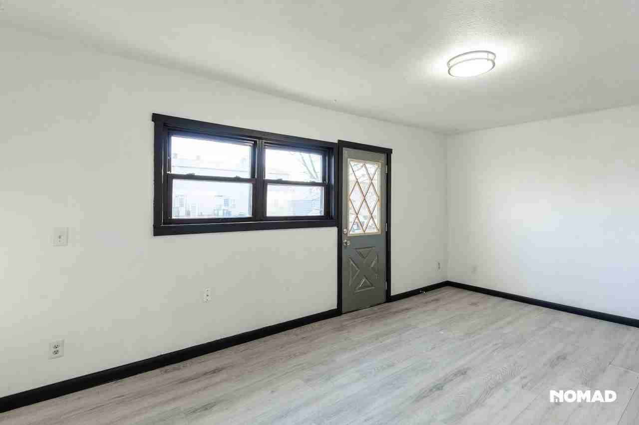 25 Blackhawk St - Photo 2 of 15