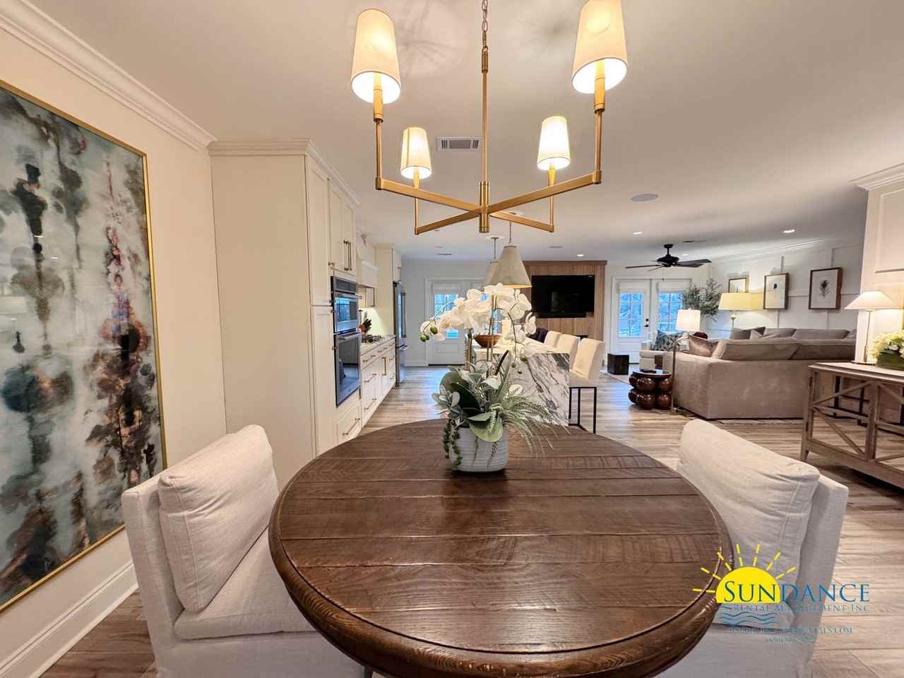 224 Yacht Club Dr Ne - Photo 3 of 37