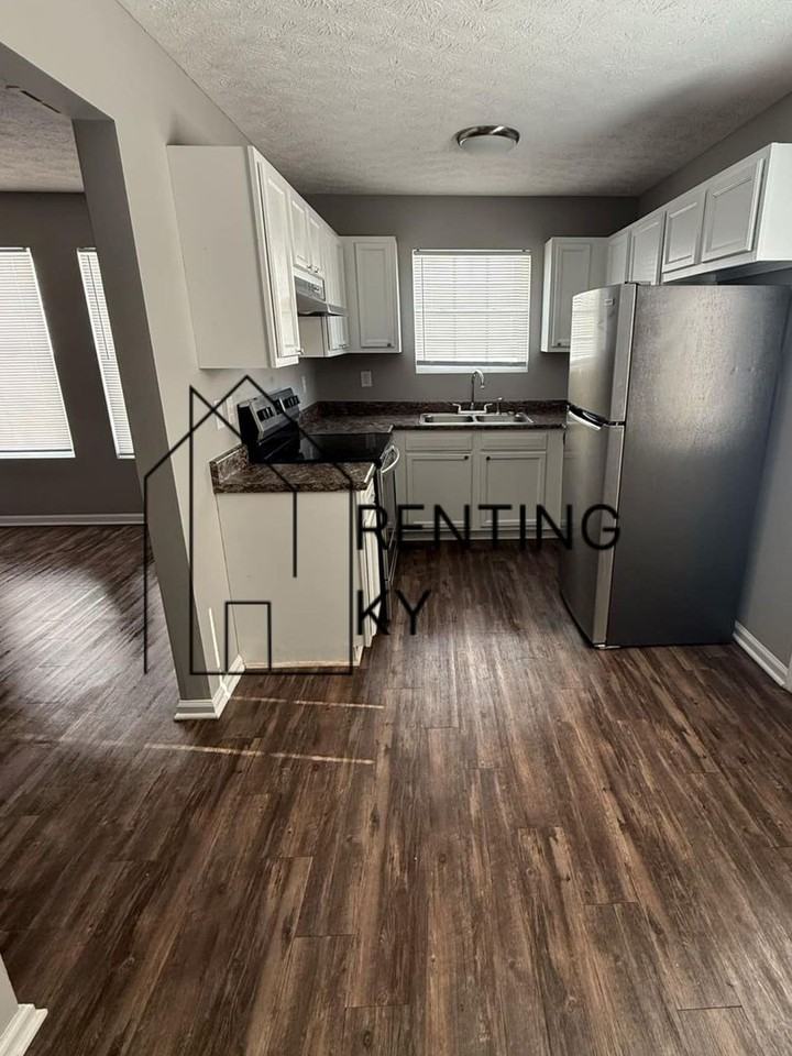 1409 Westwood Dr - Photo 3 of 12