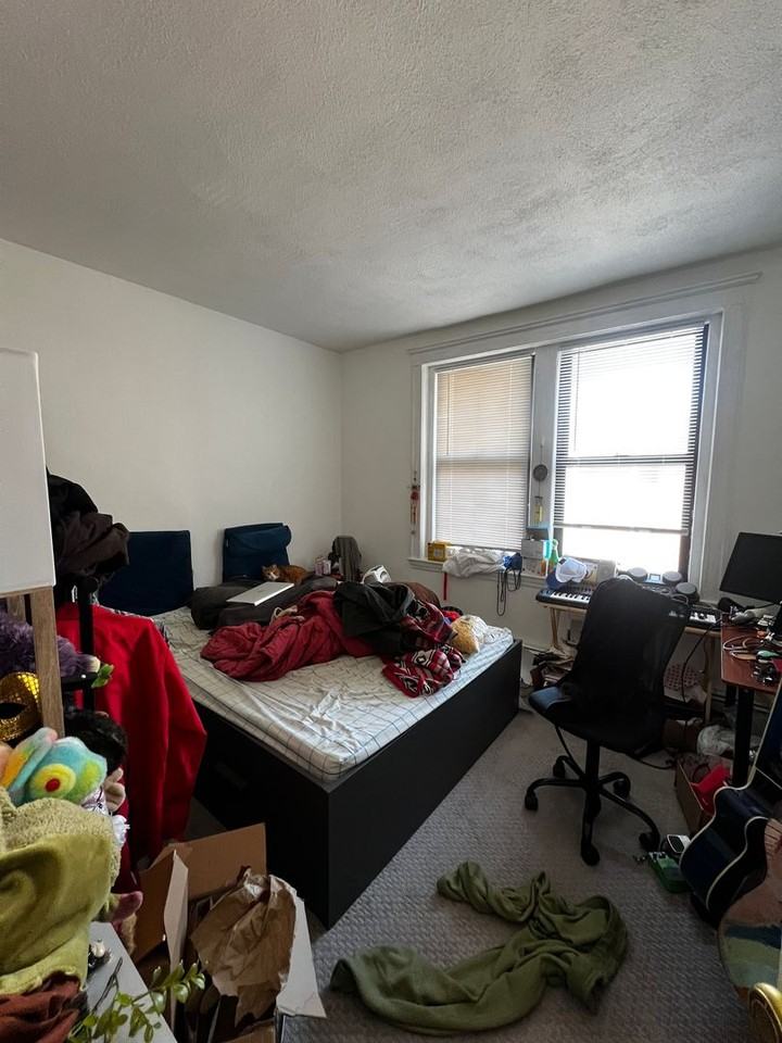 451 Park Drive - Photo 6 of 9