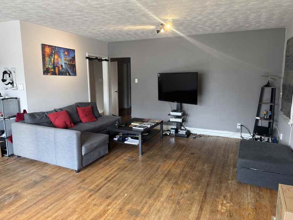 8 Mulgrove Dr - Photo 2 of 8