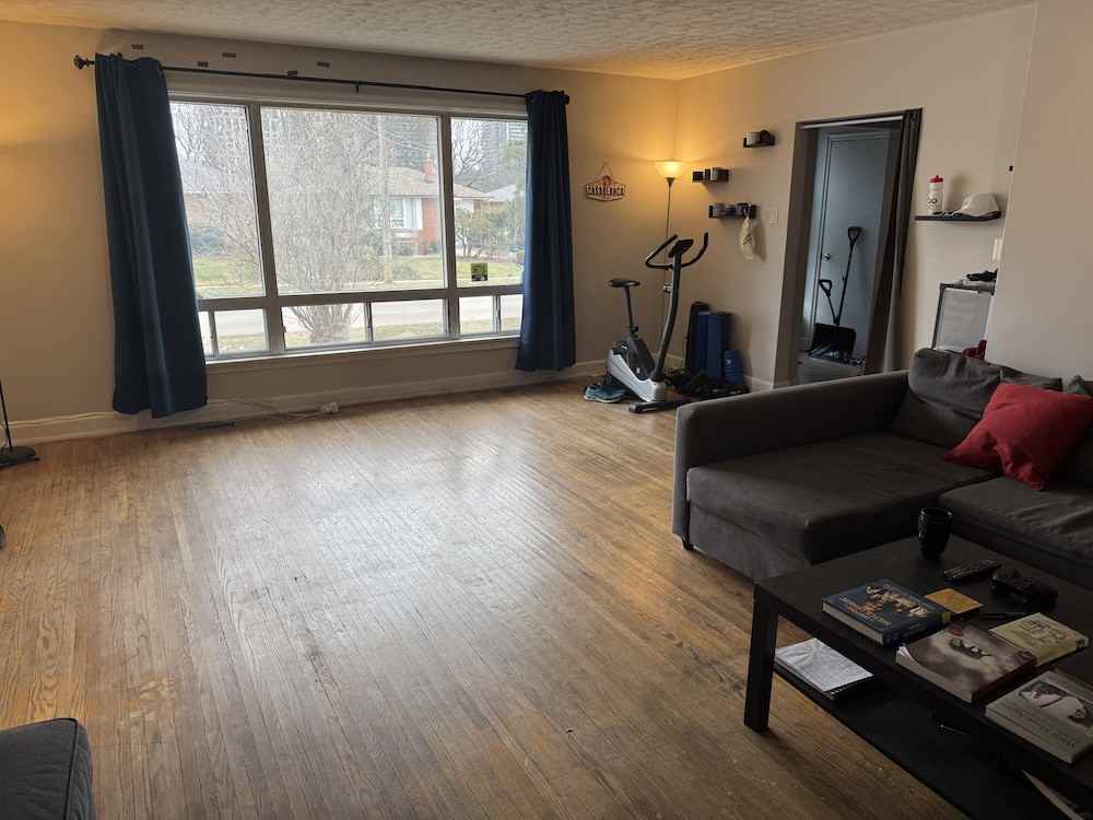 8 Mulgrove Dr - Photo 3 of 8