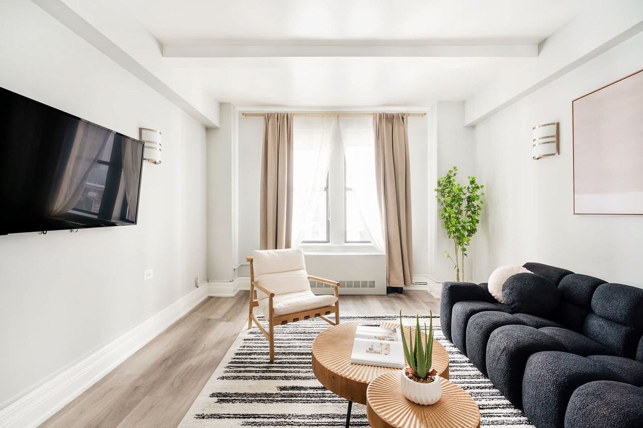 234 W 73rd St #1029831P - Photo 5 of 23