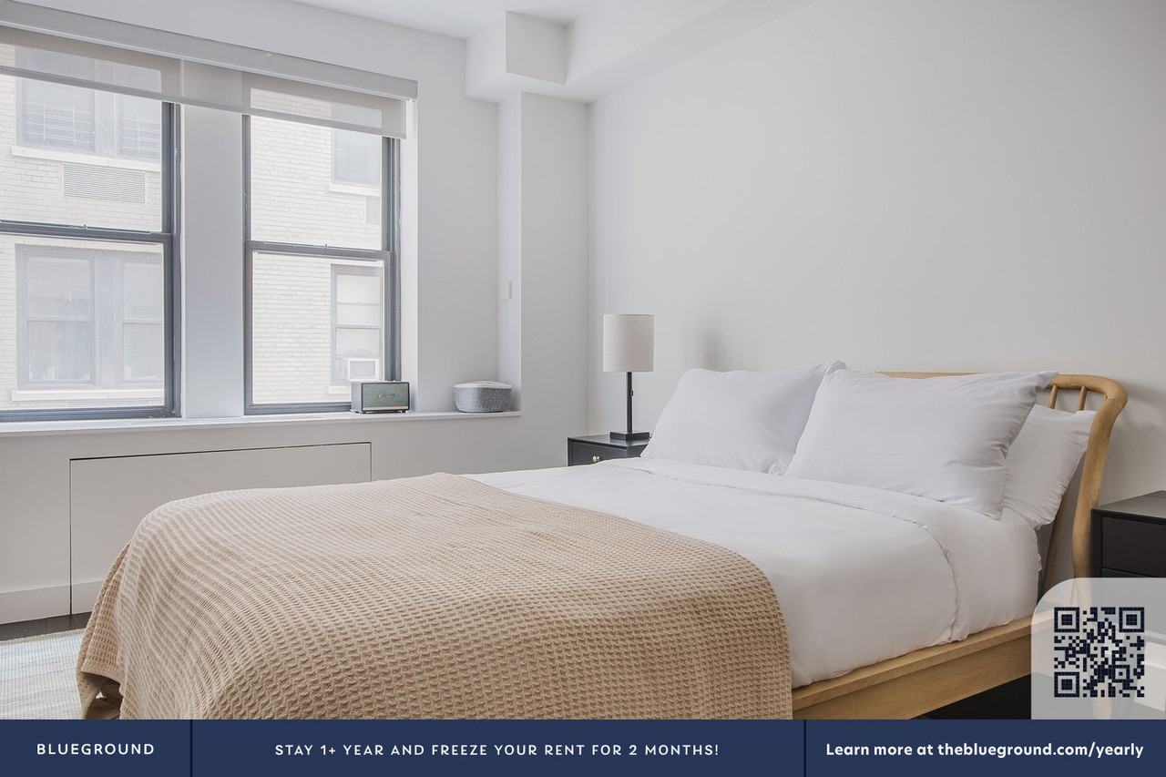 666 W End Ave #1738 - Photo 7 of 26