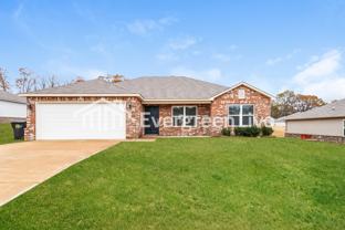 17 Dobbin Dr - Photo 1 of 1