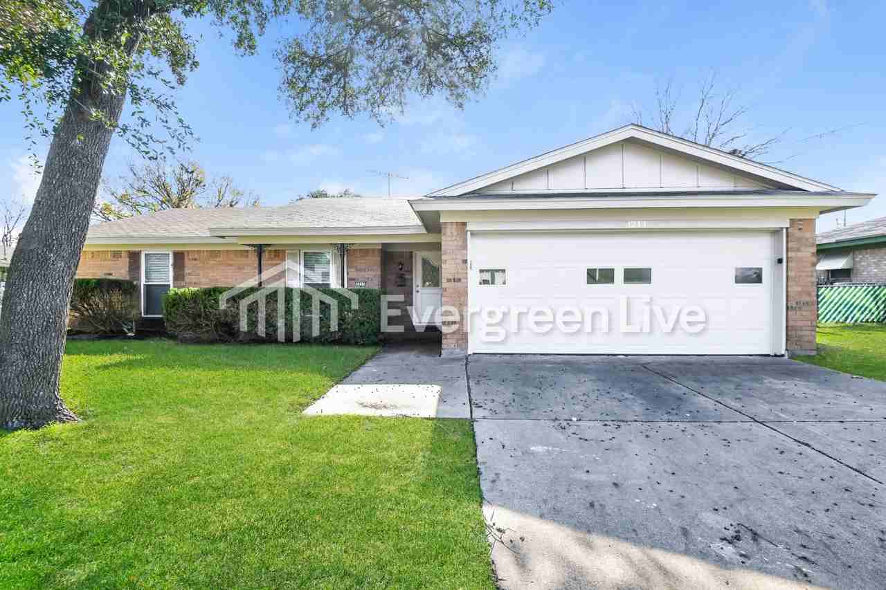 3213 Denbury Dr - Photo 2 of 21